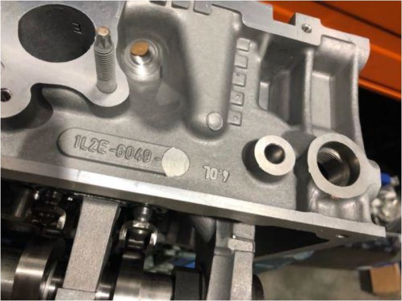 Land Rover Discovery 3 and 4 RH Cylinder Head and camshaft V6 4.0 1L2E6049 Land Rover