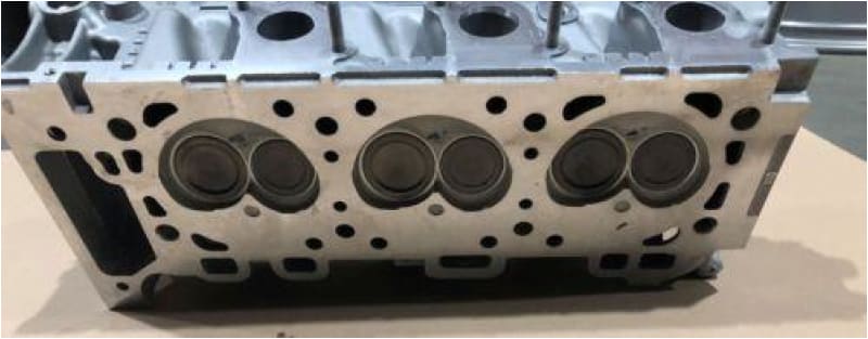 Land Rover Discovery 3 and 4 RH Cylinder Head and camshaft V6 4.0 1L2E6049 Land Rover