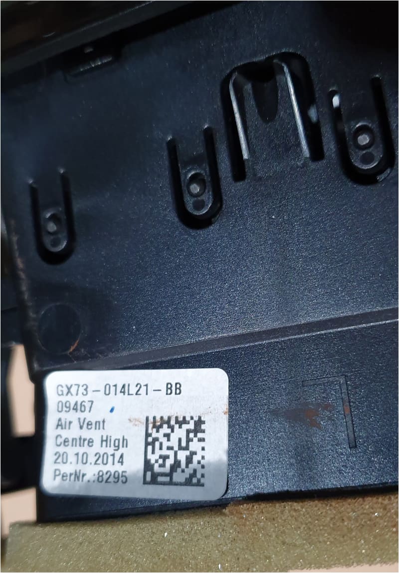 Jaguar F Pace Facia Vent Panel with Grilles T4A34145 GX73014L21AG Norfolk Prestige Car Parts UK Ltd