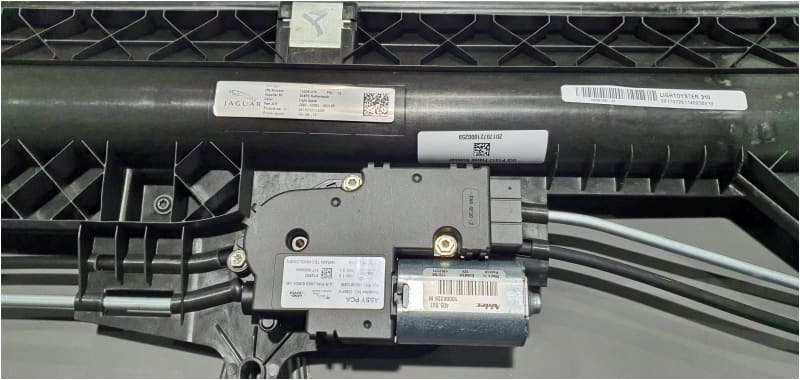Jaguar XF Sportbrake Sunroof Panoramic 2016>on Norfolk Prestige Car Parts UK Ltd