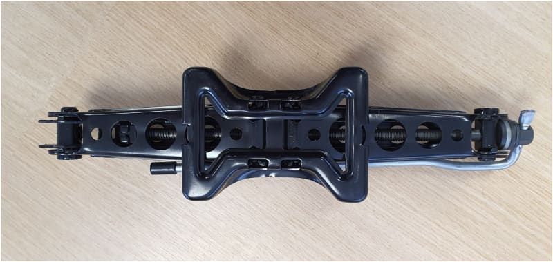 Jaguar XJ Car Jack C2D46956 AW9317080AB Norfolk Prestige Car Parts UK Ltd