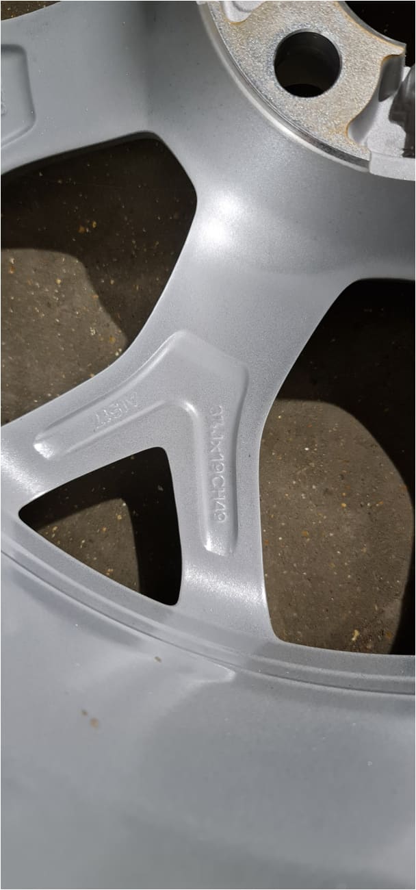 Jaguar F Type 19" Centrifuge alloys Silver Finish T2R4749 T2R4751 Range Rover