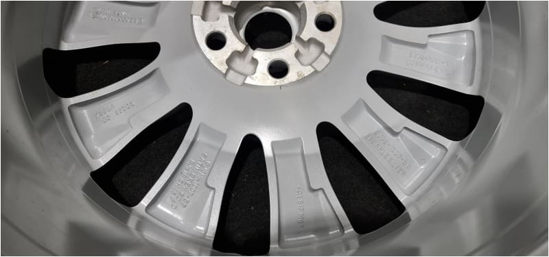 Range Rover Evoque 19" Style 12 Alloy wheels LR084669 EJ321007BB Land Rover OEM