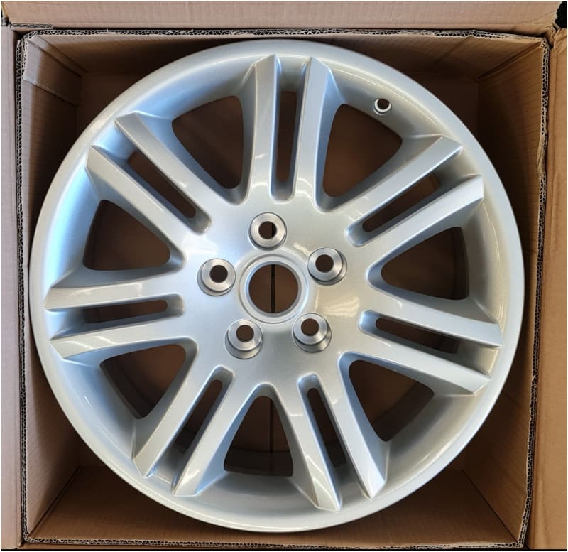 Jaguar XK8 18" Hydra Alloy Wheel Front 1997-06 C2N3314 3W831007JA Jaguar