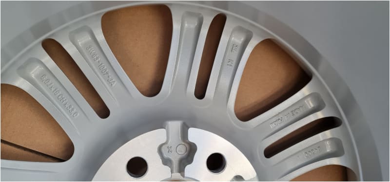 Jaguar XK8 18" Hydra Alloy Wheel Front 1997-06 C2N3314 3W831007JA Jaguar
