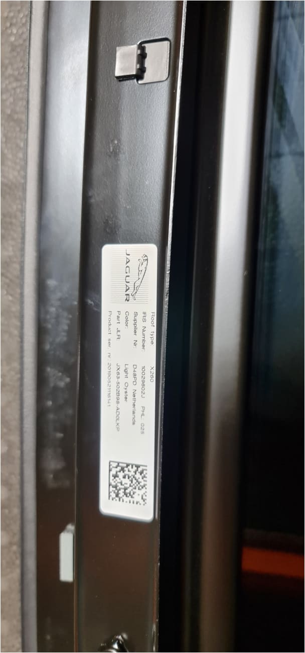 Genuine Jaguar XF Panoramic Sunroof Electric 2016>on Jaguar