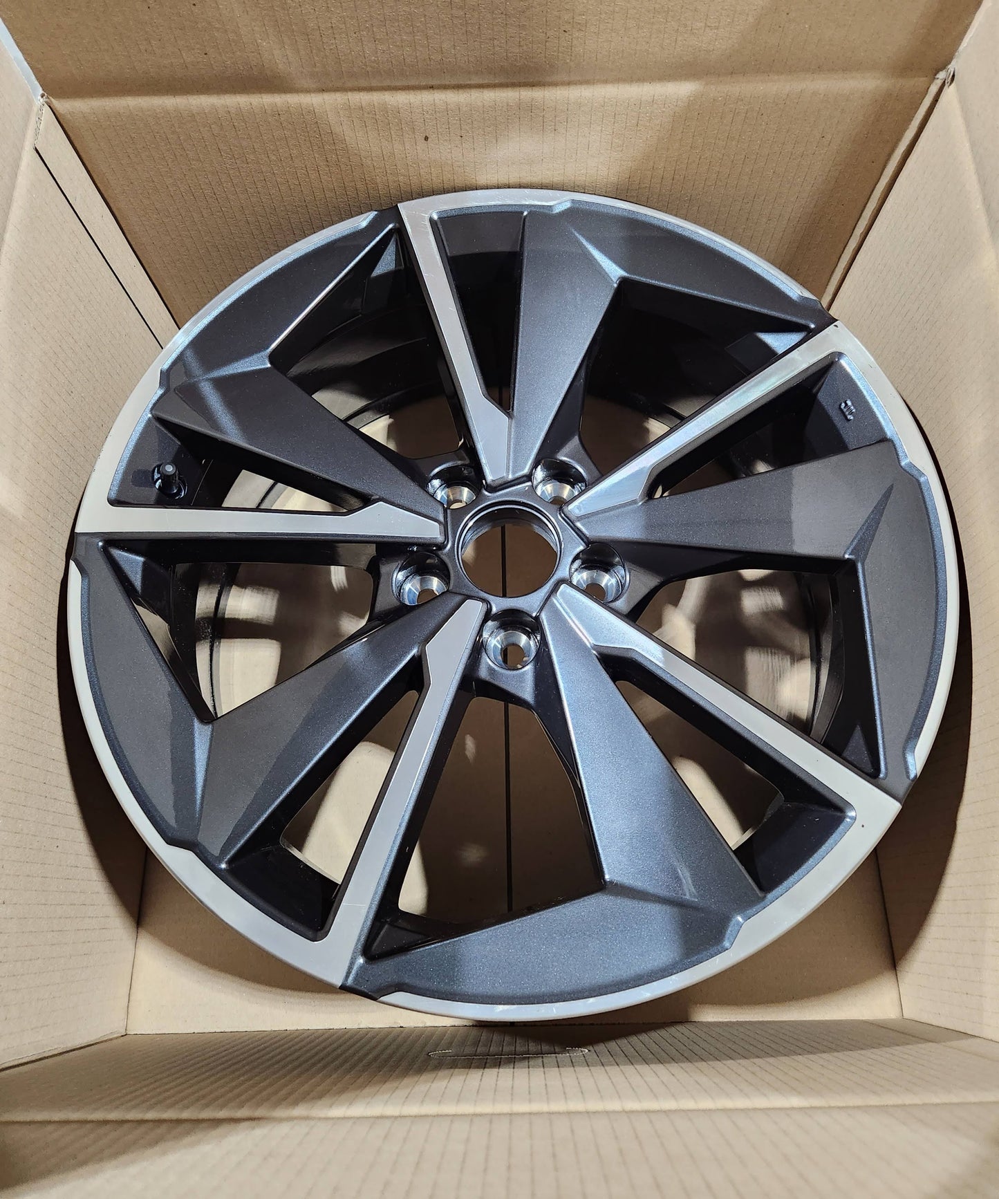 Nissan Qashqai Juke 19’’ Alloy Wheel Diamond Cut And Gloss Black D03006Ua4J Wheels