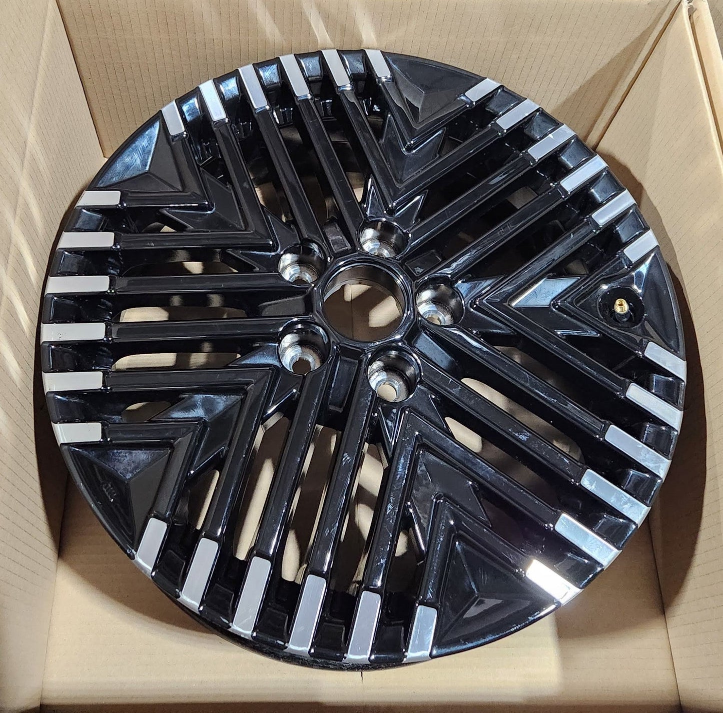 Nissan Leaf 17" Alloy Wheels diamond Cut Gloss Black 6.5J 45 Set of 4
