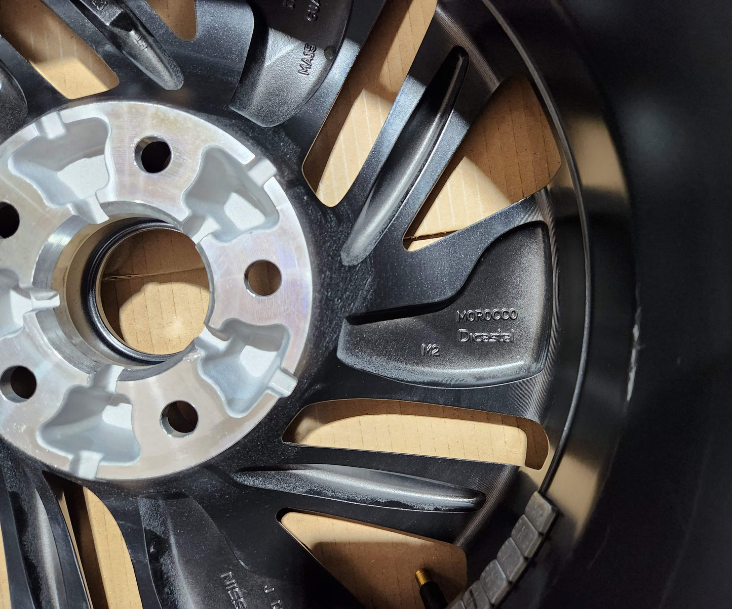 Nissan Qashqai 17’’ Grey Alloy Wheel 7J 40 Offset D03006Ua2A Wheels