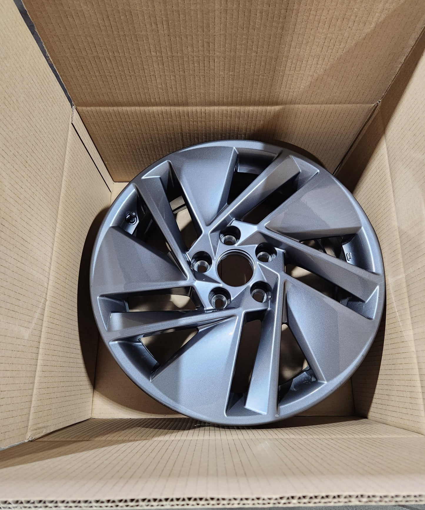 Nissan Qashqai 17’’ Grey Alloy Wheel 7J 40 Offset D03006Ua2A Wheels
