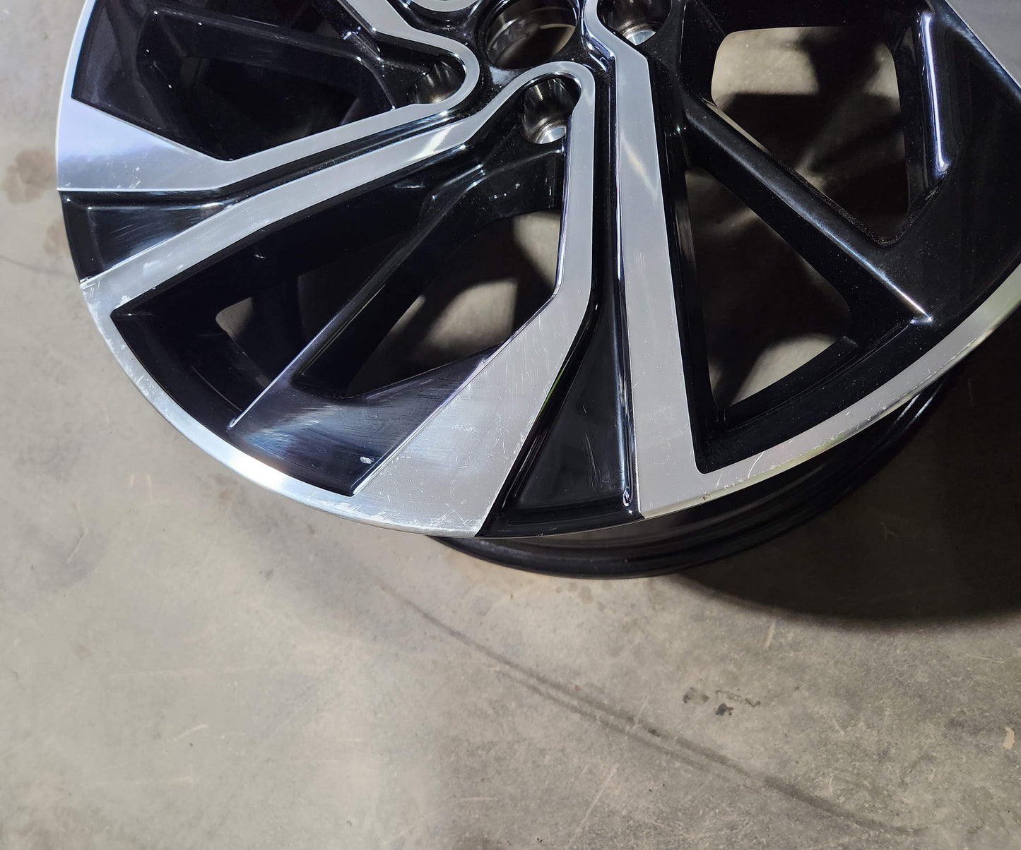 Nissan Qashqai 20’’ Alloy Wheels Diamond Cut And Gloss Black Set Of 4 6Ua6A