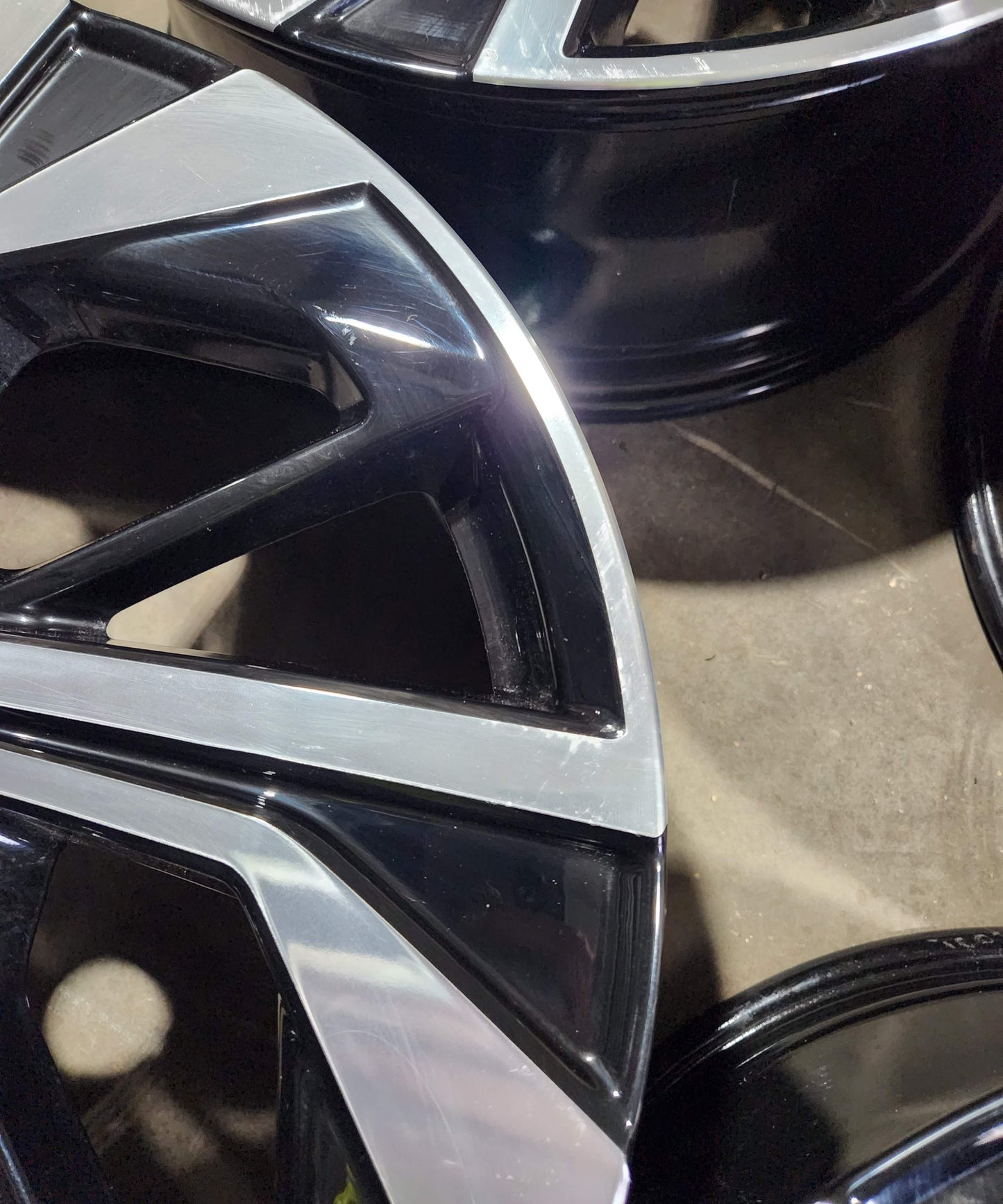 Nissan Qashqai 20’’ Alloy Wheels Diamond Cut And Gloss Black Set Of 4 6Ua6A