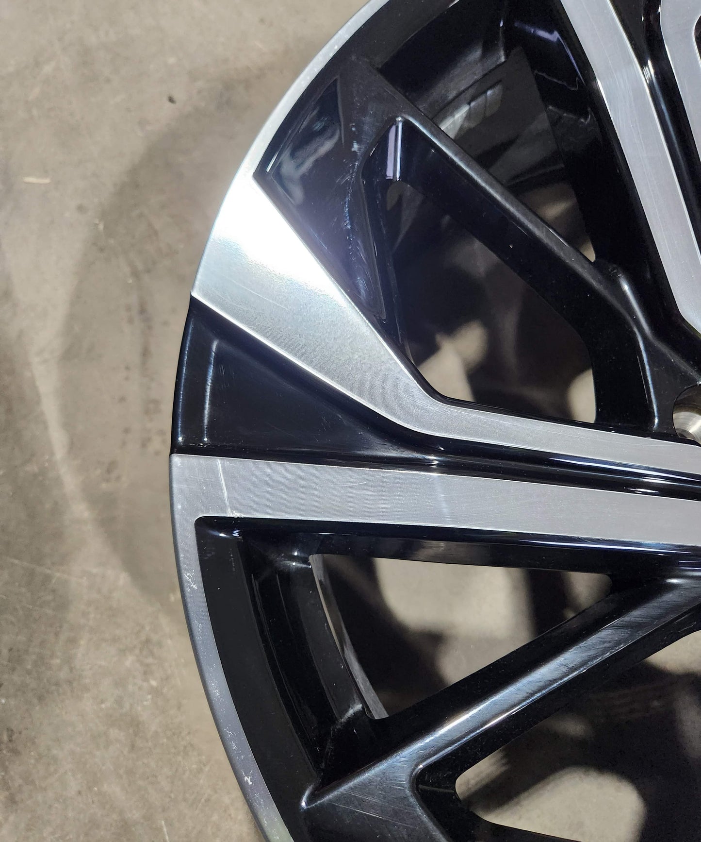 Nissan Qashqai 20’’ Alloy Wheels Diamond Cut And Gloss Black Set Of 4 6Ua6A