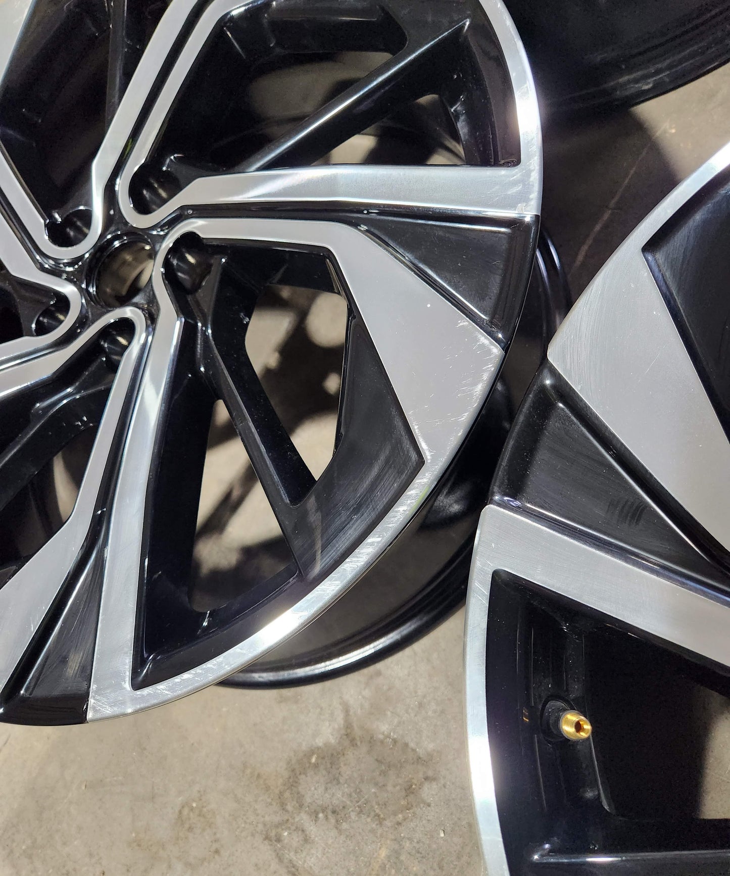 Nissan Qashqai 20’’ Alloy Wheels Diamond Cut And Gloss Black Set Of 4 6Ua6A