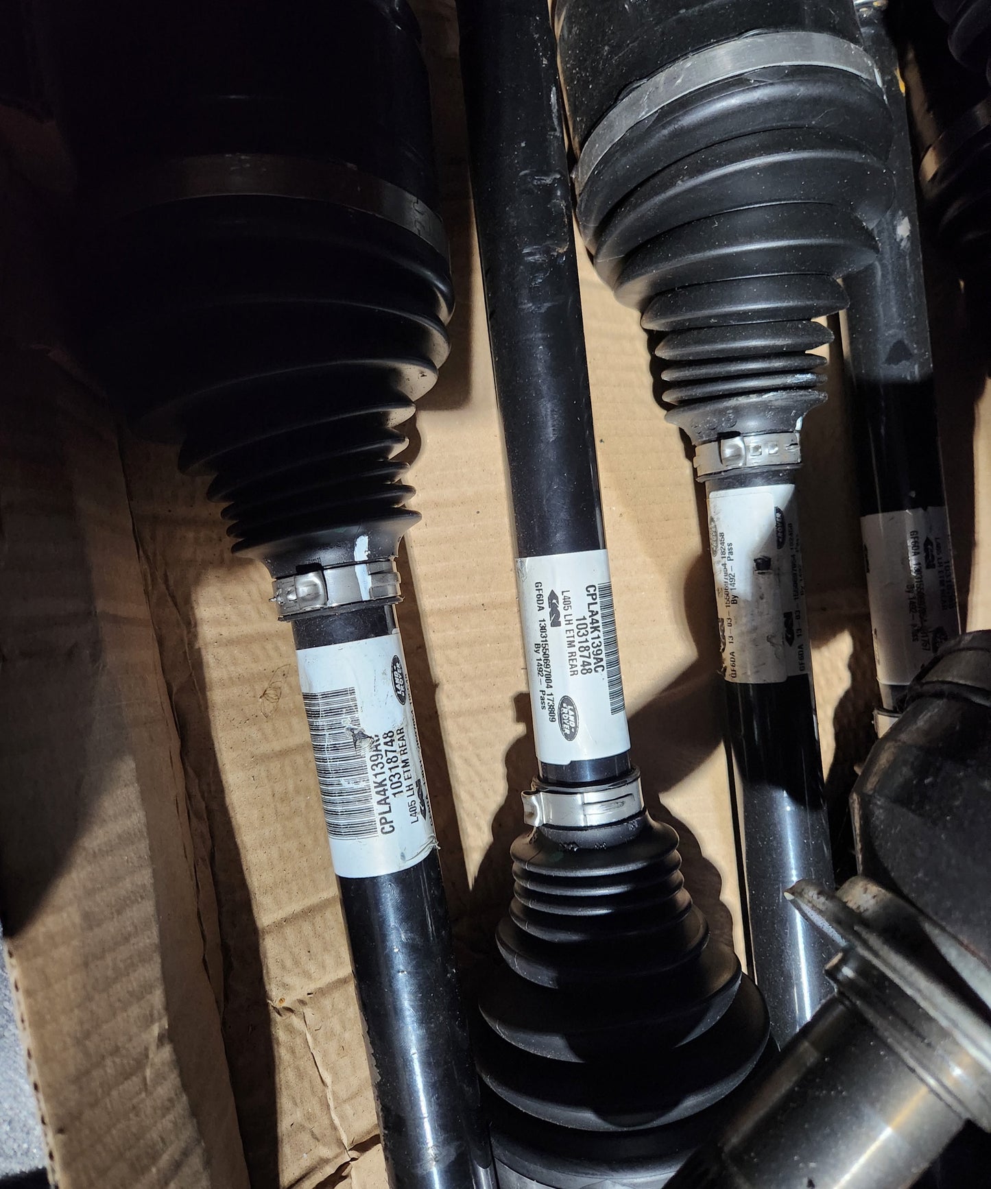 Land Rover Defender Rear Drive Shaft Left Hand 2020> Lr161703 Cpla4K139A Drive Shaft