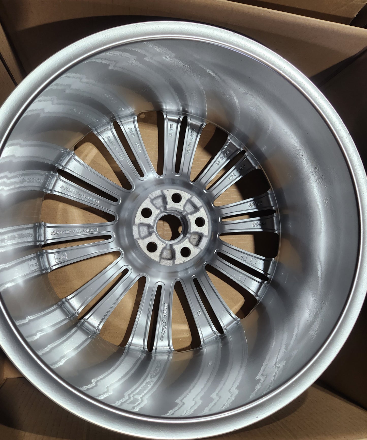 Jaguar Xj 20’’ Kasuga Silver Set Of Alloy Wheels C2D4246 C2D4245 179679