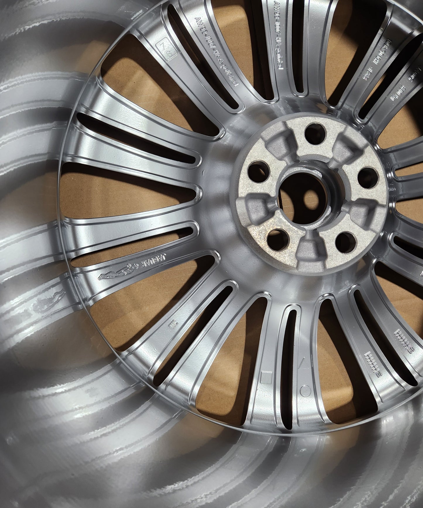 Jaguar Xj 20’’ Kasuga Silver Set Of Alloy Wheels C2D4246 C2D4245 179679