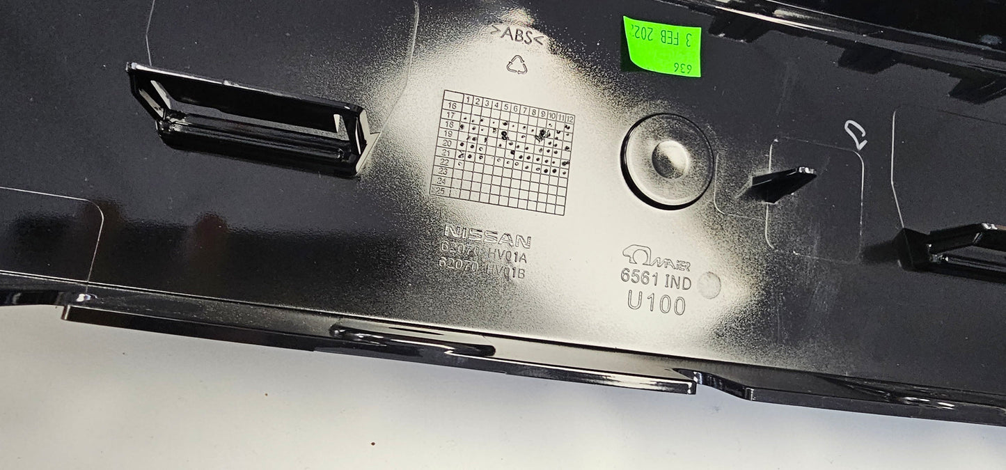 Genuine New Nissan Qashqai Front Bumper Number Plate Trim J11 2017-20 62070Hv01A