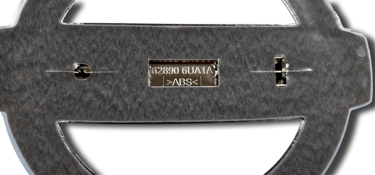 Genuine New Nissan Qashqai Front Grille Badge 628906Ua1A 2014>On