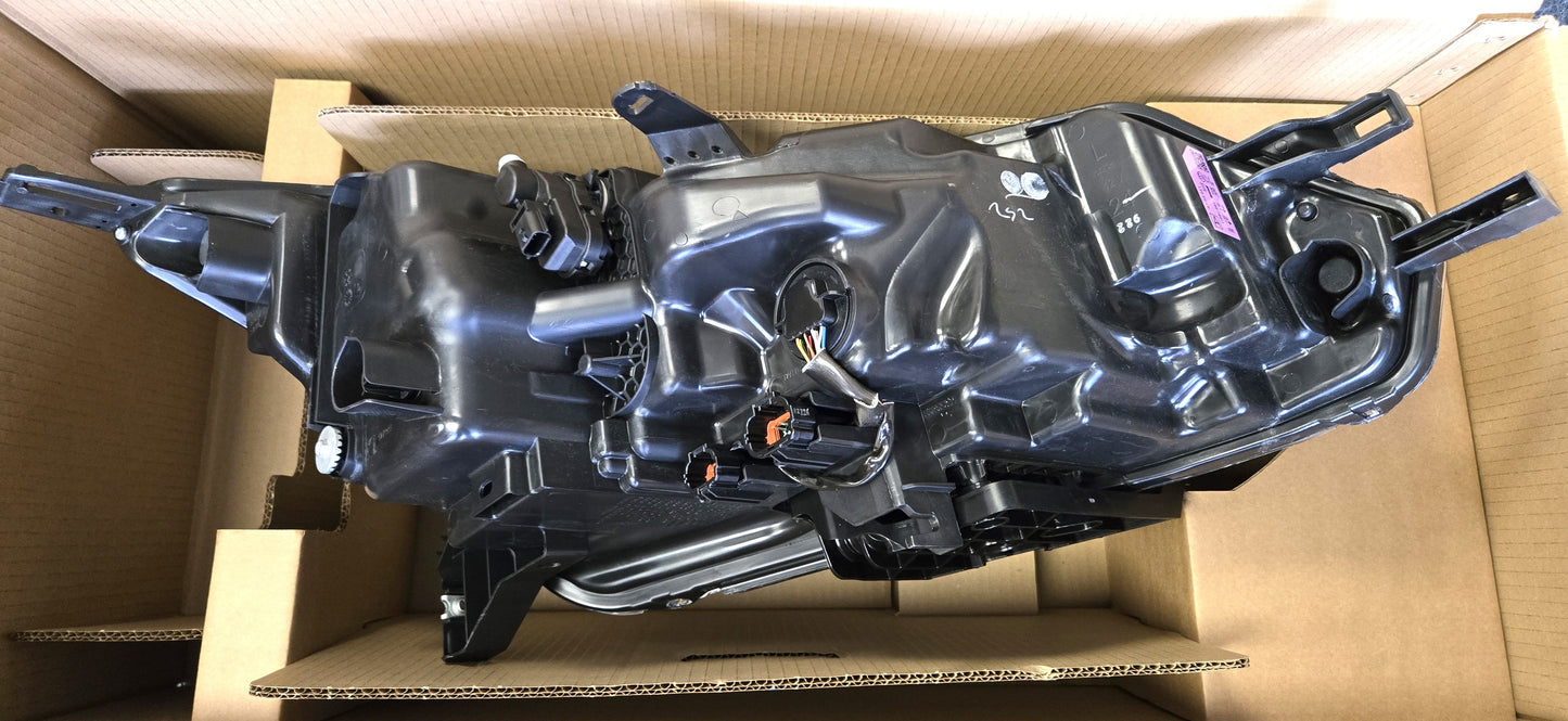 Genuine New Nissan Qashqai Headlight Led Left Hand Drive Side 26060Hv05B