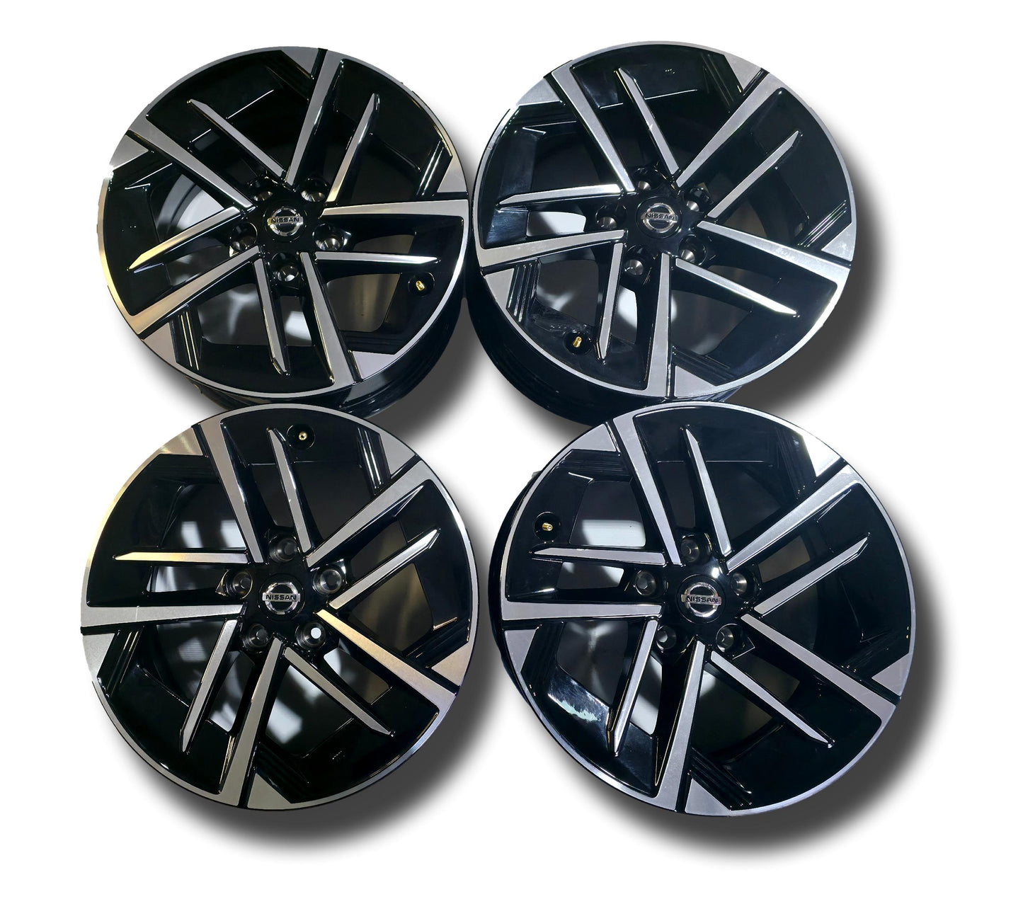 Nissan Juke 17’’ Alloy Wheel Set of 4 7J 35 D0300HS01A alloy wheels
