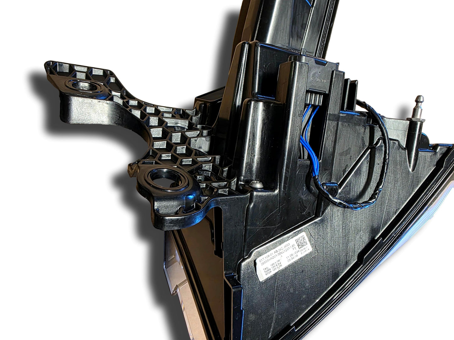 Nissan Qashqai Left Rear Tailgate Light (J12) 2024> 26555HN20A