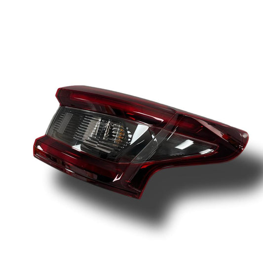 Nissan Qashqai Rear Light Right Side Outer 26550HP00A J11 2017-2020