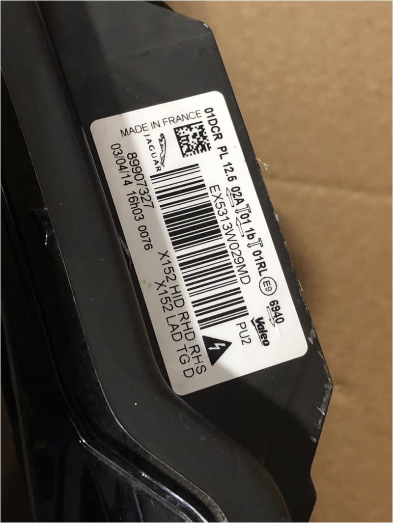 Genuine Jaguar F Type Headlight HID Right side UK T2R18042 EX5313W029MD Jaguar OEM