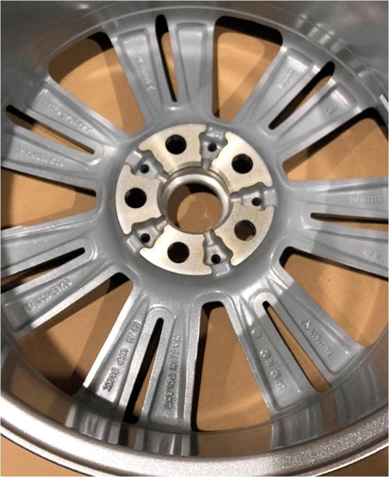 Genuine Jaguar XF 18" Chalice Silver finish Alloy only idea for winter tyres Jaguar OEM