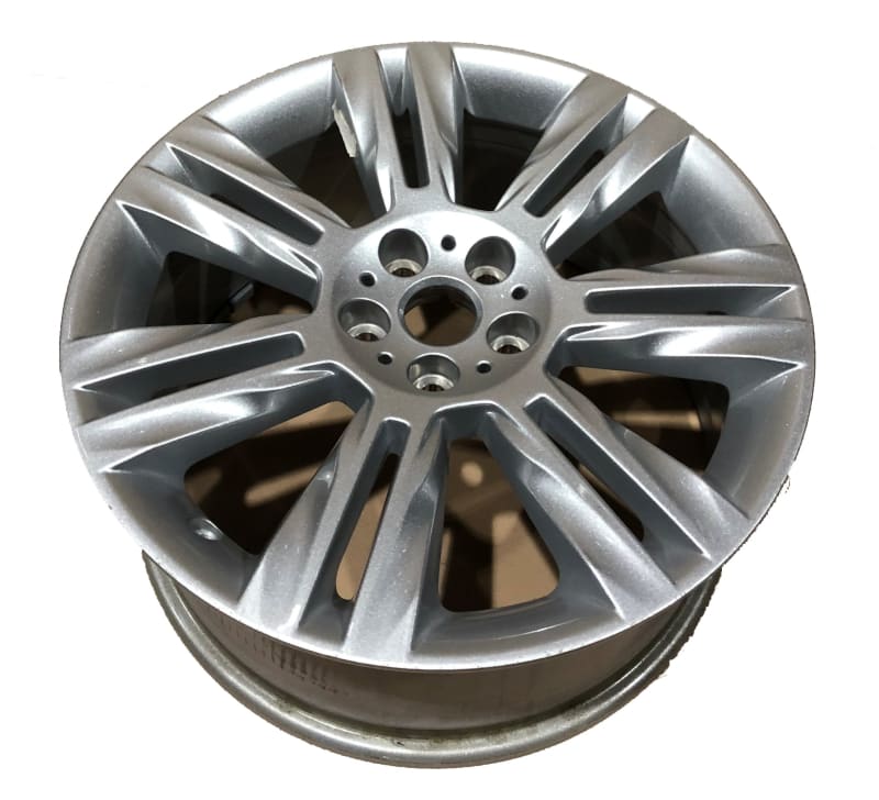 Genuine Jaguar XF 18" Chalice Silver finish Alloy only idea for winter tyres Jaguar OEM