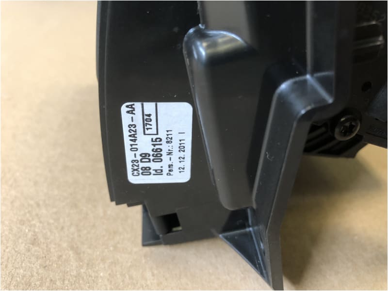 Genuine Jaguar XF air vent Left side LHD 2009-15 X250 C2Z22753 CX23014A23AA Jaguar OEM