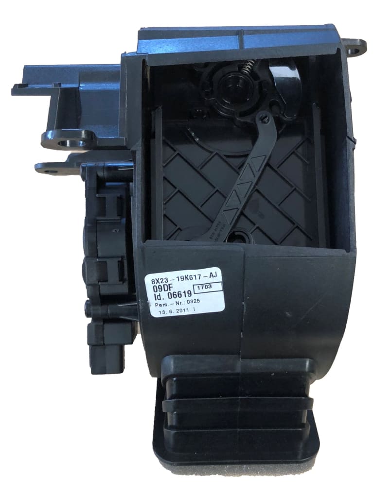 Genuine Jaguar XF Centre Vent 2009-15 X250 C2Z16128 8X2319K161AJ Jaguar OEM