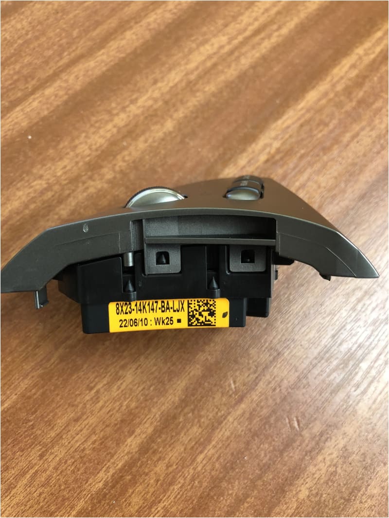 Genuine Jaguar XF Steering wheel switch C2Z4250 Norfolk Prestige Car Parts UK Ltd