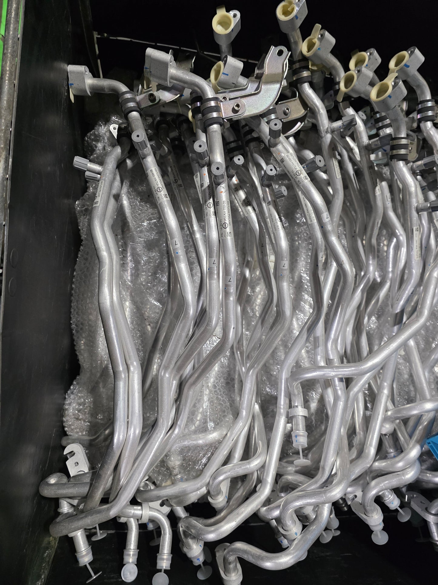 Nissan Qashqai Air Con Pipe Front Unterkühler 924504EB0A 1.6 1.3 Benzin J11 2018-20