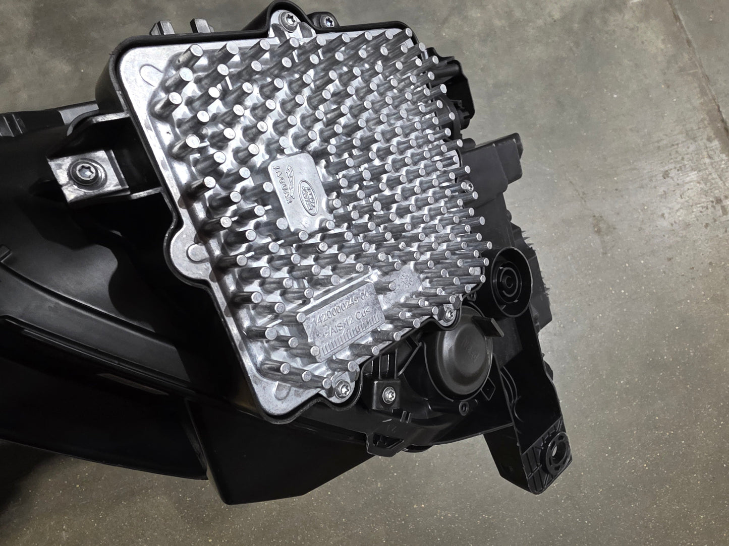 Jaguar F Tipo Feelight LED AFS MY18 RH UK T2R75682 JX5313W029G