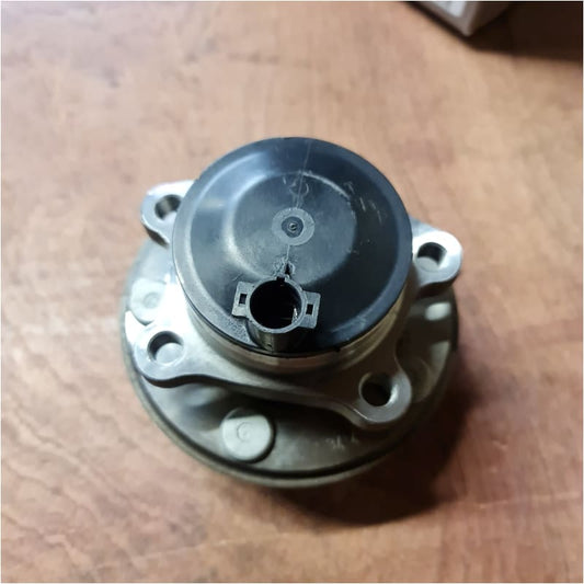 Genuine Jaguar XF Wheel Hub and Bearing Front C2D3285 8W832B663A Norfolk Prestige Car Parts UK Ltd