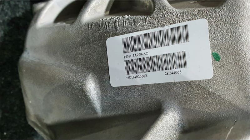 Range Rover Evoque Rear Knuckle and Hub Left Hand LR098368 LR024427 Norfolk Prestige Car Parts UK Ltd