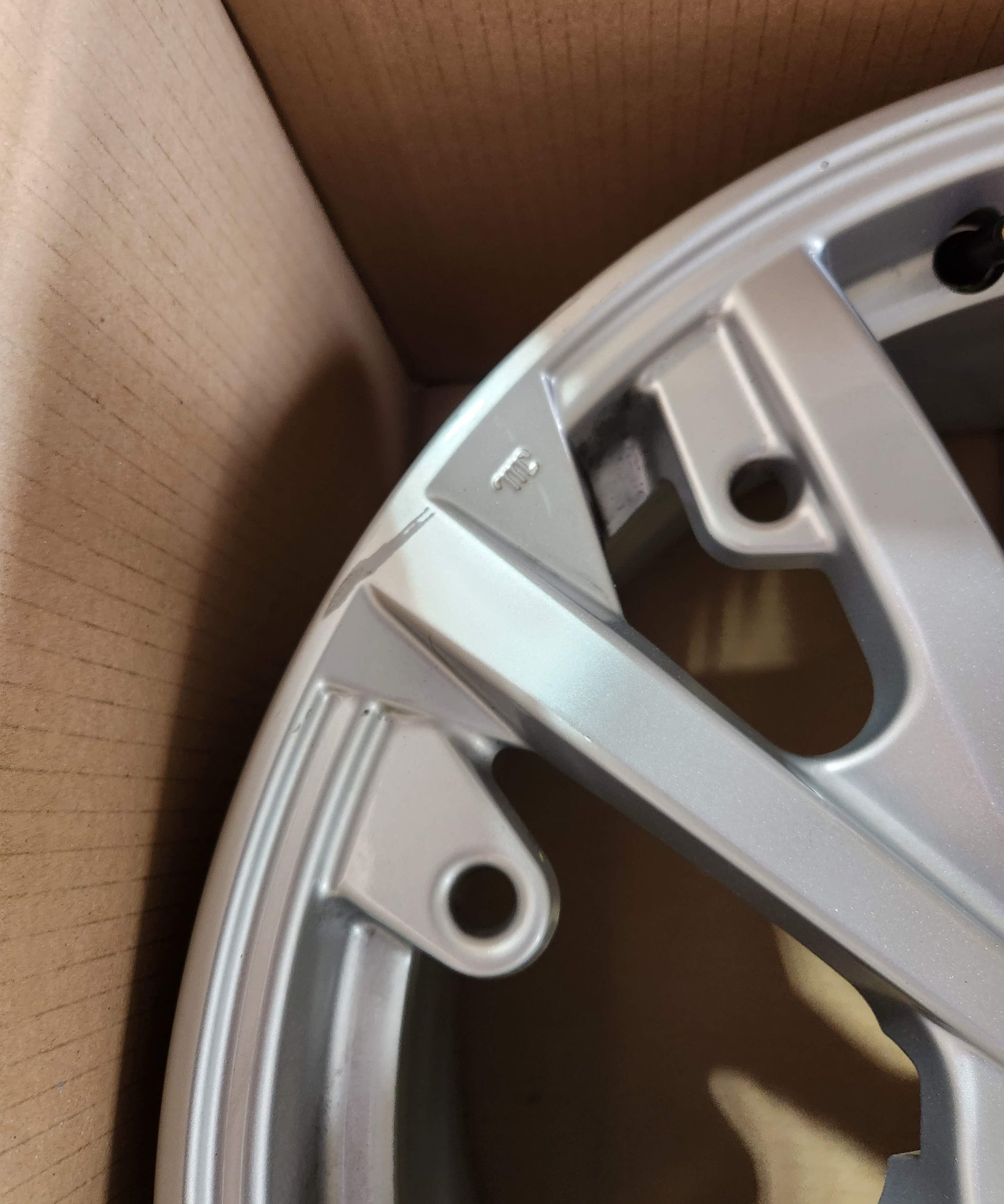 Nissan Juke 19’’ Aero Silver Alloy Wheel 7.5J 35Off Wheels
