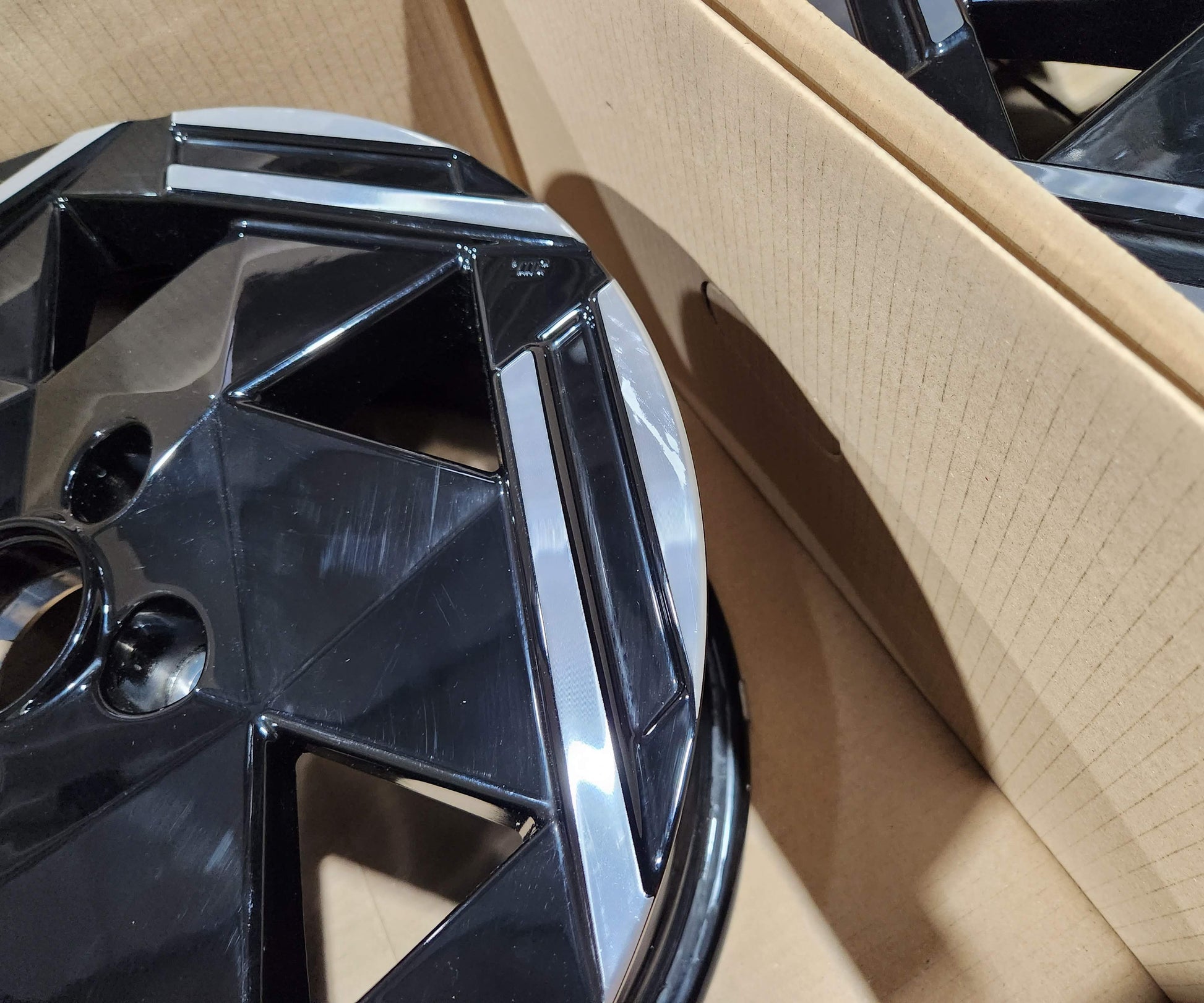 Nissan Leaf 16’’ Alloy Wheel Diamond Cut Gloss Black 6.5J 40 403005Sj3E Wheels