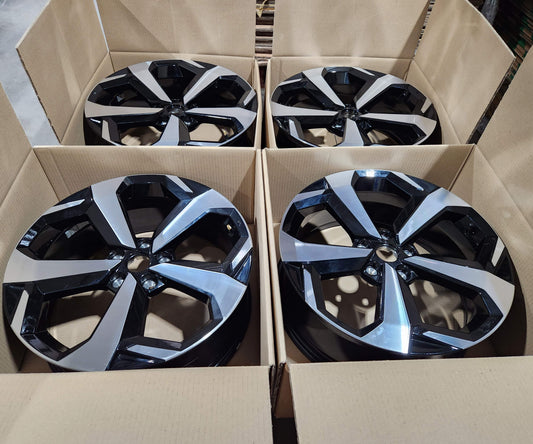 Nissan Juke 19’’ Alloy Wheels Diamond Cut And Gloss Black Set Of 4 6Pa3B
