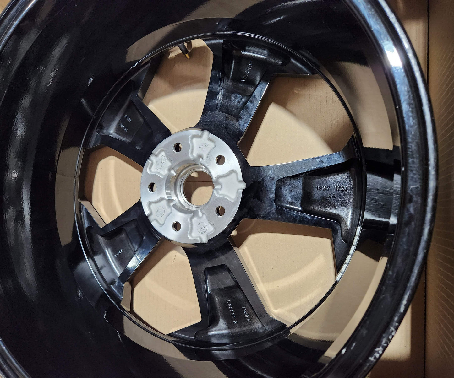 Nissan Juke 19" Alloy Wheel Diamond Cut and Gloss Black 6PA3B