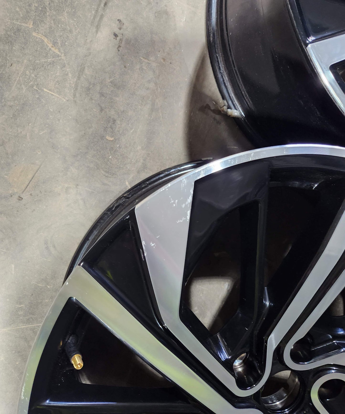 Nissan Qashqai 20’’ Alloy Wheels Diamond Cut And Gloss Black Set Of 4 6Ua6A