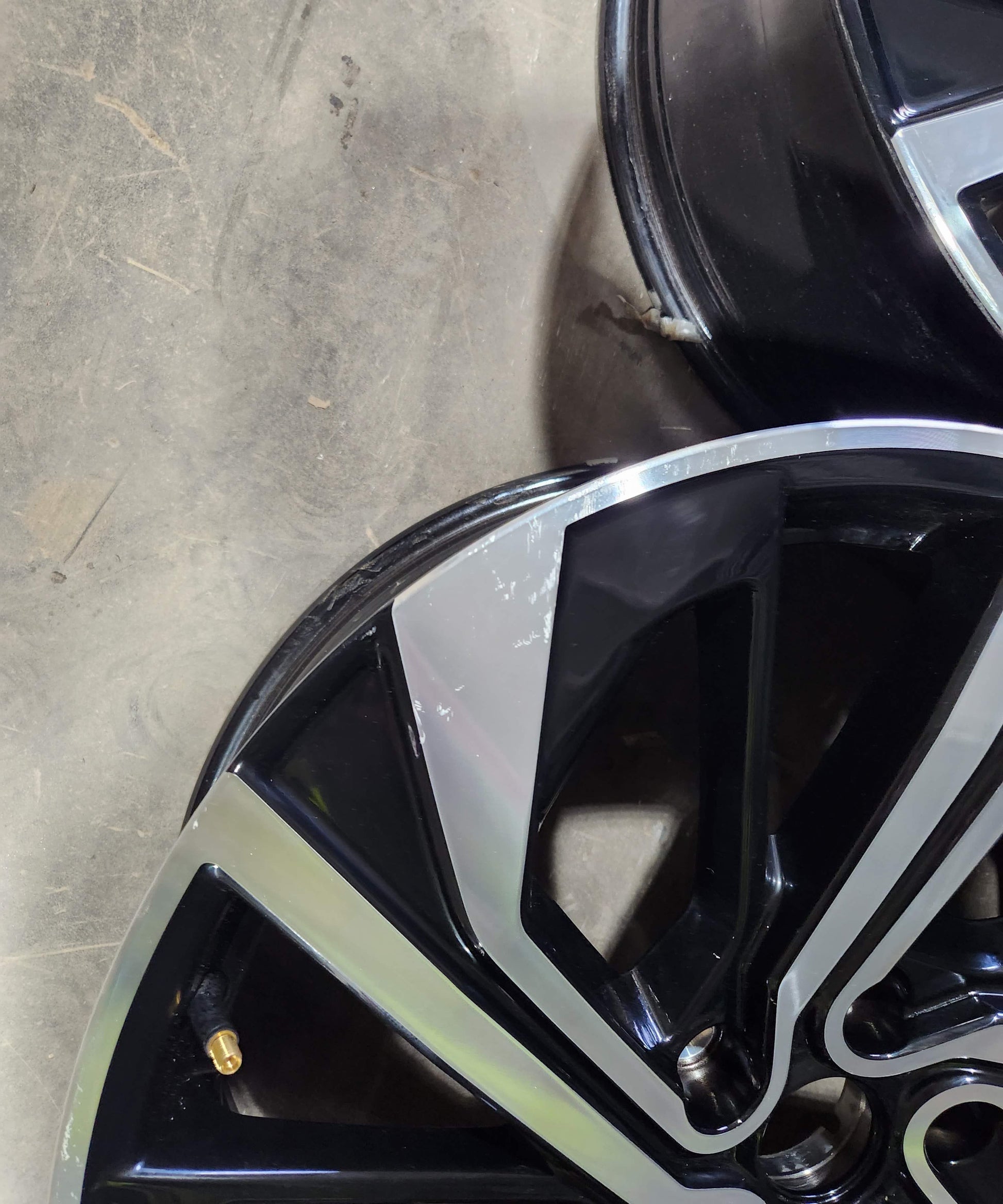 Nissan Qashqai 20’’ Alloy Wheels Diamond Cut And Gloss Black Set Of 4 6Ua6A