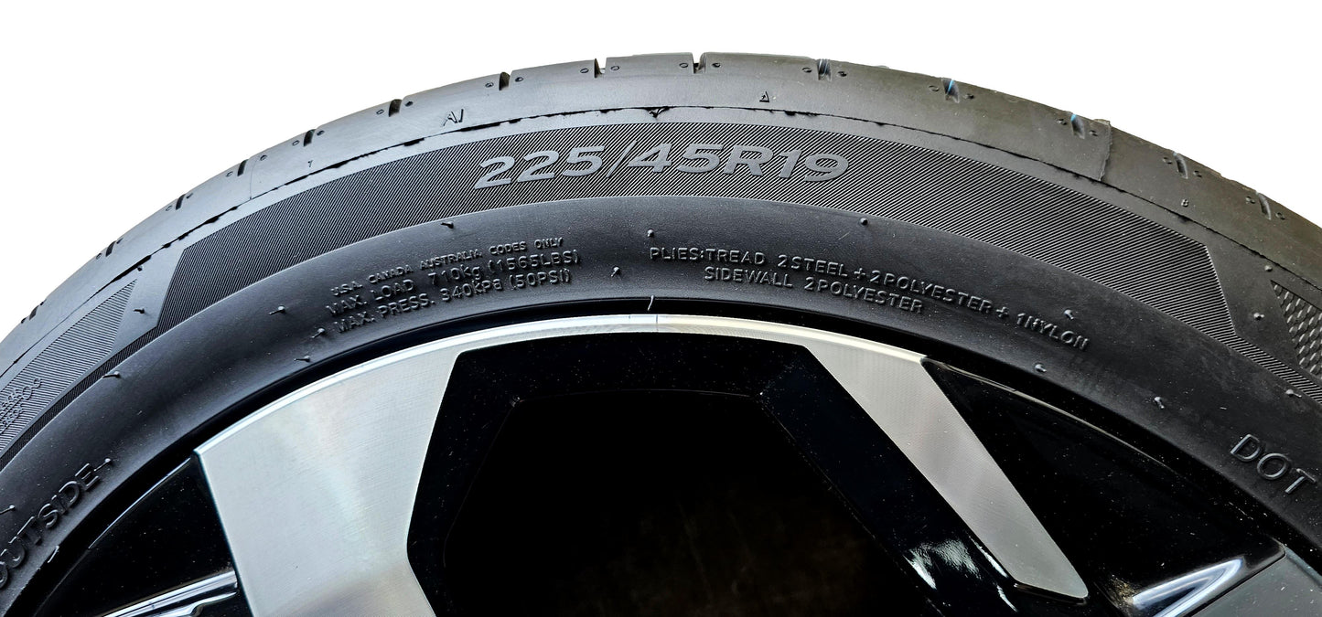 Nissan Juke Tekna 19’’ Alloy Wheel And Tyre Ideal Spare / Replacement 2019-22 403006Pa3A