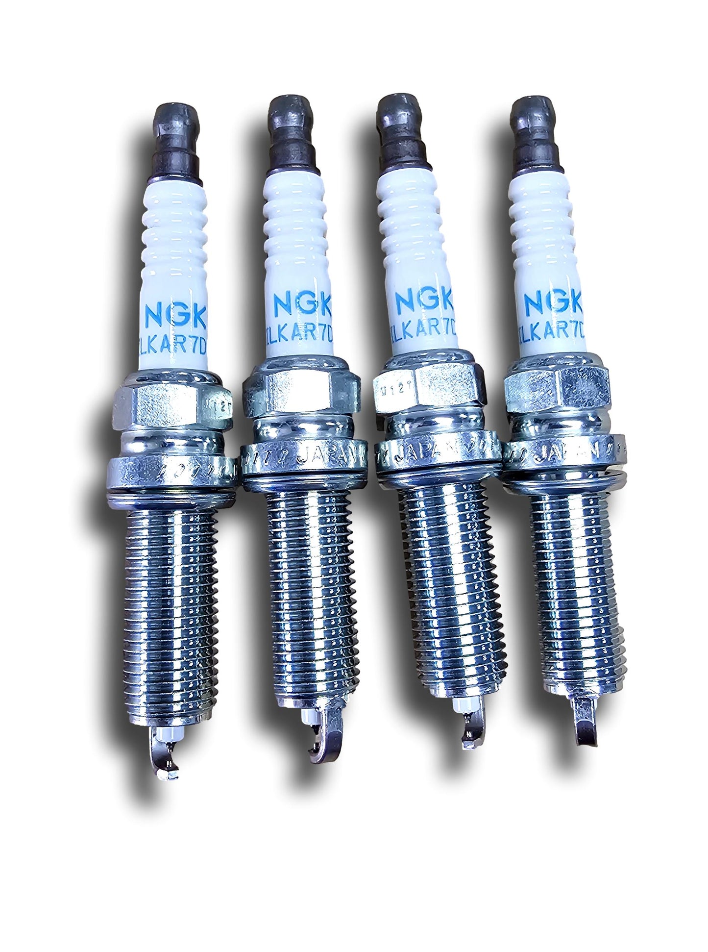 New Genuine Nissan Qashqai 2.0 Petrol Spark Plug set of 4 NGK 22401-1VA1C