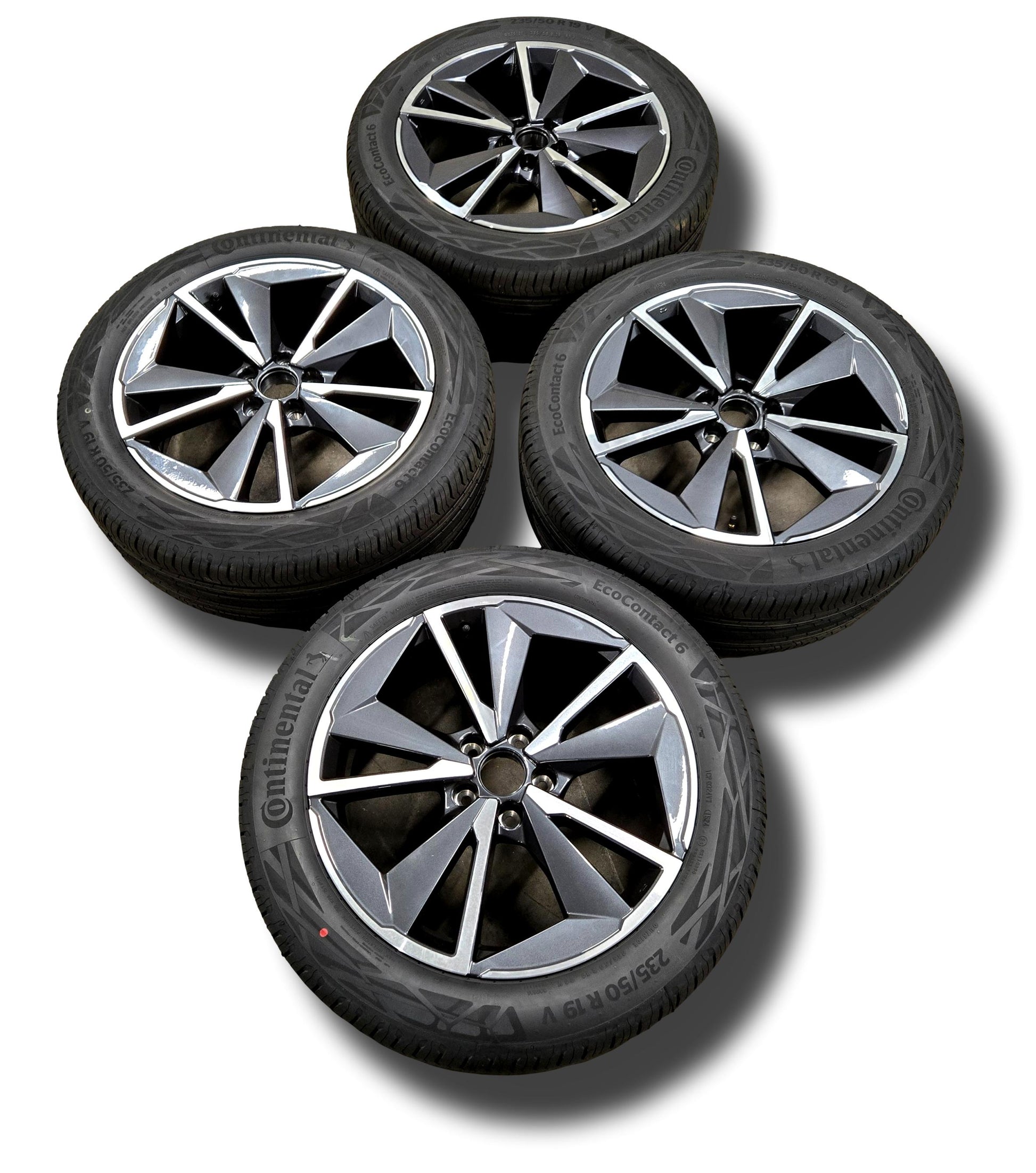 Genuine Nissan Qashqai 19’’ Alloy Wheel And Tyre Set J12 2021-2024