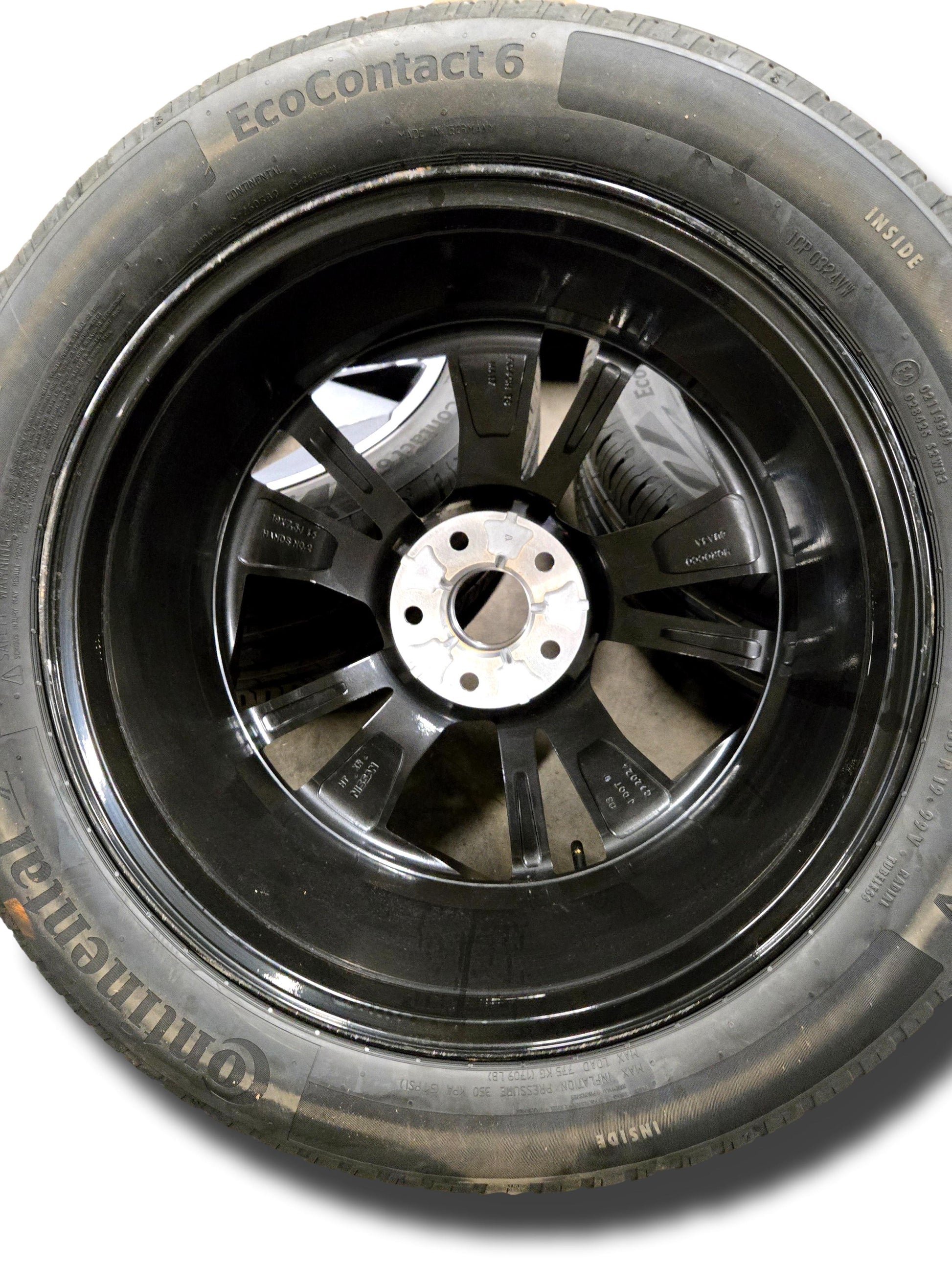 Genuine Nissan Qashqai 19’’ Alloy Wheel And Tyre Set J12 2021-2024