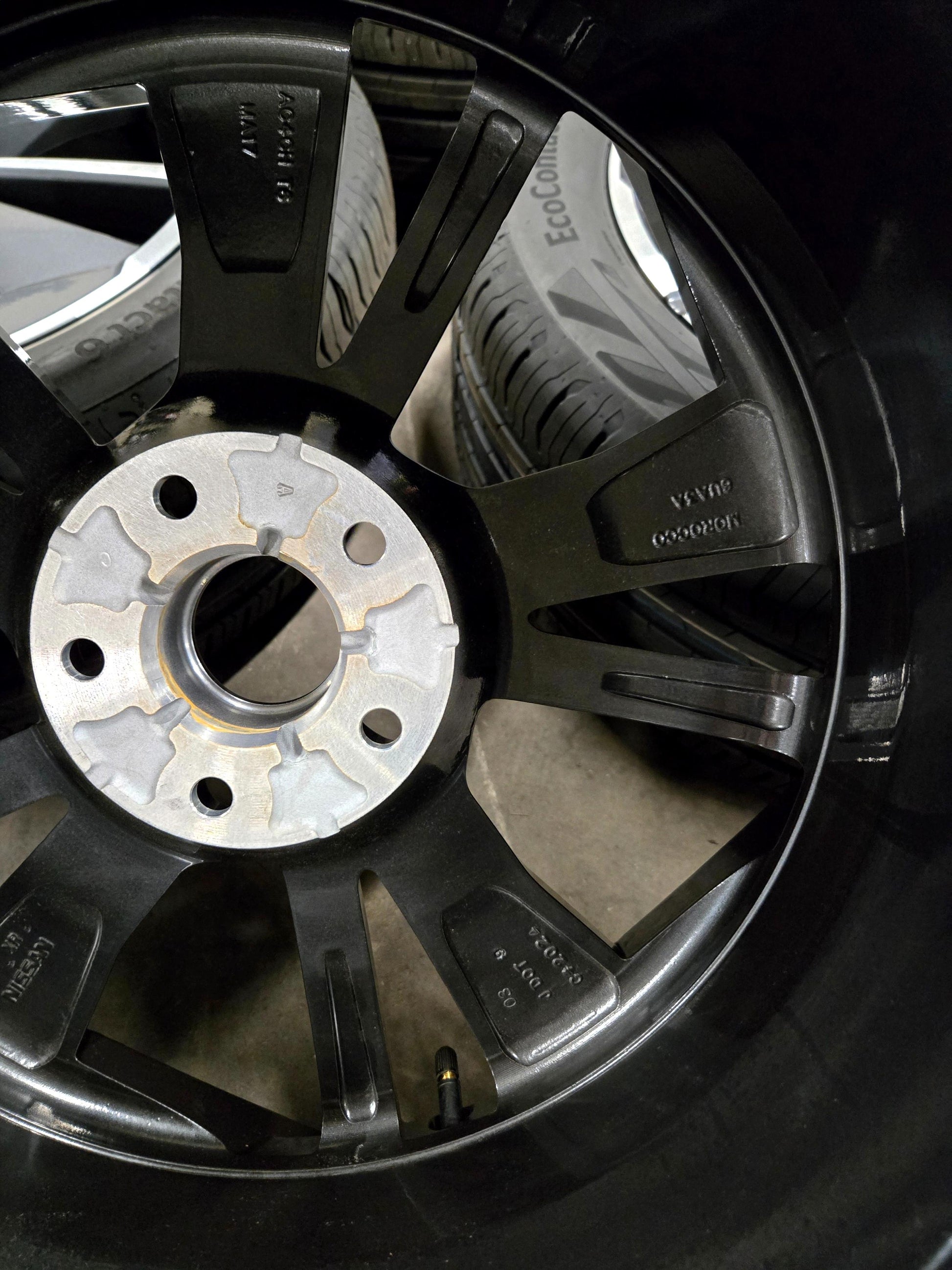 Genuine Nissan Qashqai 19’’ Alloy Wheel And Tyre Set J12 2021-2024