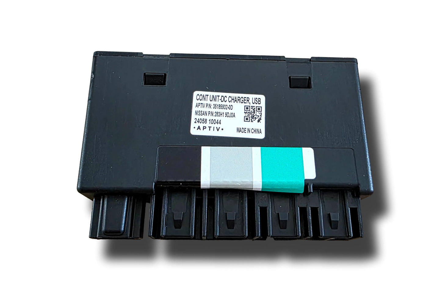 Genuine New  Nissan Leaf USB charge Port 283H19DJ0A 2020>