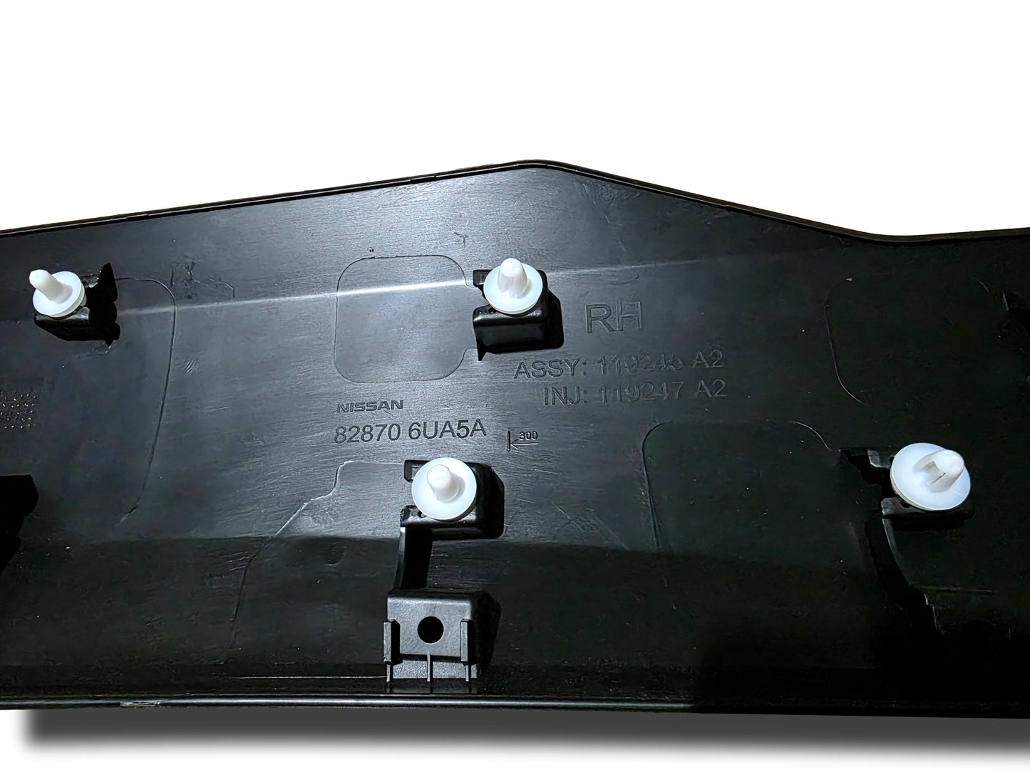 Nissan Qashqai Door Moulding Rear Door Right side 828706UA5A J12 2021-25